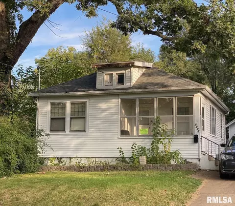 1205 E Corrington Ave, Peoria, IL 61603