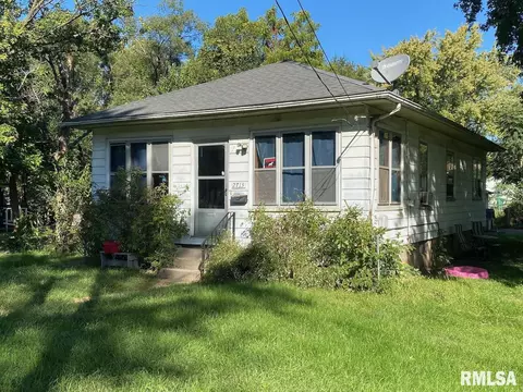 2713 W Humboldt St, Peoria, IL 61605