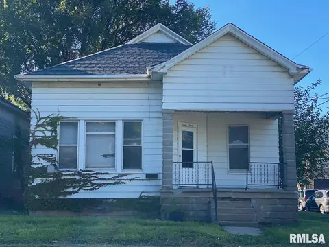 720 W Armstrong Ave, Peoria, IL 61606