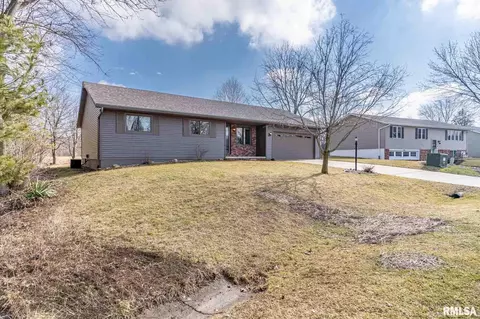 9351 W Darlington Dr, Mapleton, IL 61547 photo 2