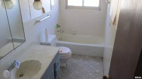 4405 S Blackburn Cv, Mapleton, IL 61547 photo 3