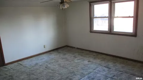 4405 S Blackburn Cv, Mapleton, IL 61547 photo 2