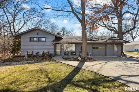 23161 Spring Creek Rd, Washington, IL 61571