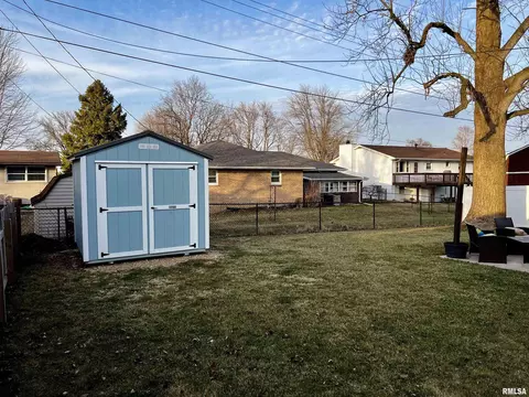 709 E South St, Tremont, IL 61568 photo 20