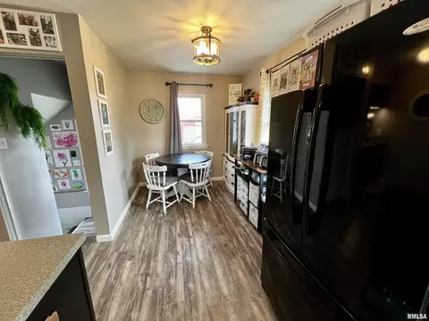 709 E South St, Tremont, IL 61568 photo 6