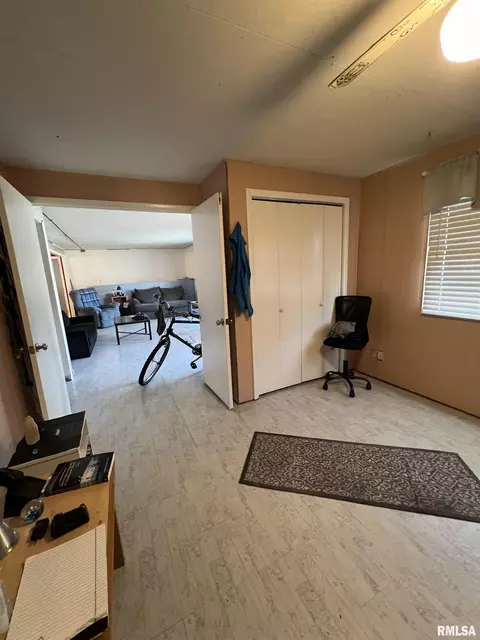 1111 E Grant St, Macomb, IL 61455 photo 31