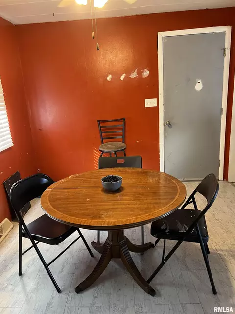 1111 E Grant St, Macomb, IL 61455 photo 13