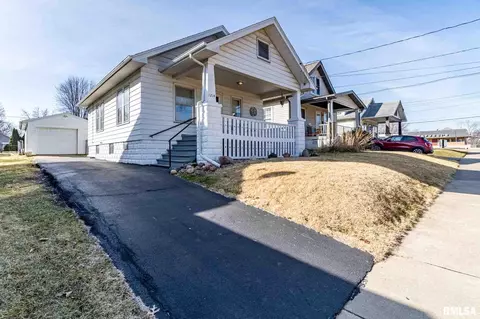 1214 W Gift Ave, Peoria, IL 61604