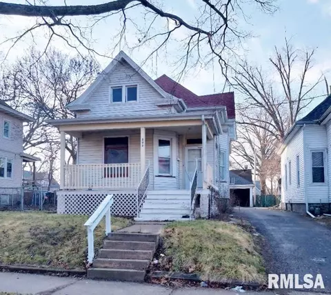 202 E Archer Ave, Peoria, IL 61603