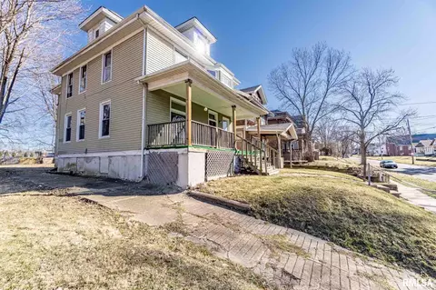 1806 N Linn St, Peoria, IL 61604