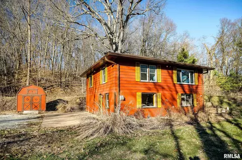 4621 W Pottstown Rd, Peoria, IL 61615