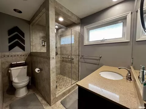 524 Meadow Dr, Macomb, IL 61455 photo 19