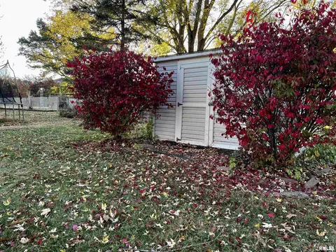 524 Meadow Dr, Macomb, IL 61455 photo 28