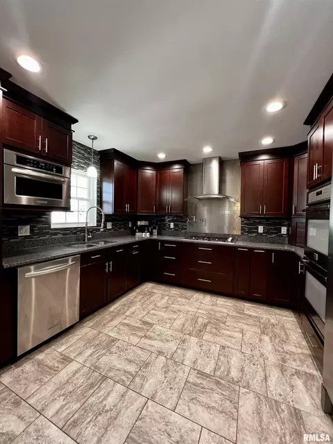 524 Meadow Dr, Macomb, IL 61455 photo 15