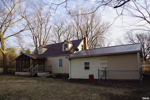 821 9th St, Lacon, IL 61540 photo 2