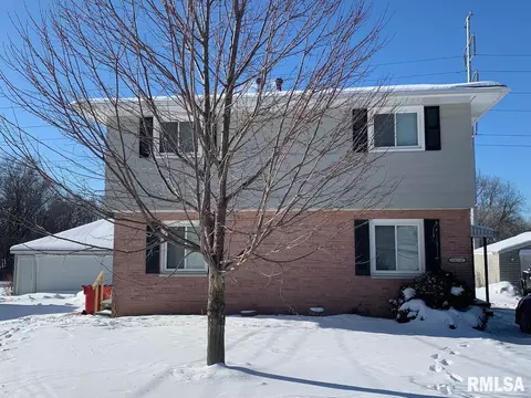 5045 N Montclair Ave, Peoria Heights, IL 61616