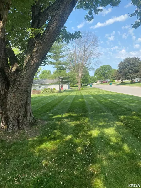 1311 Carolbeth Ave, Macomb, IL 61455 photo 25