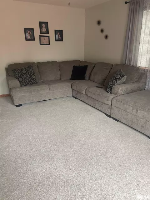 1311 Carolbeth Ave, Macomb, IL 61455 photo 7