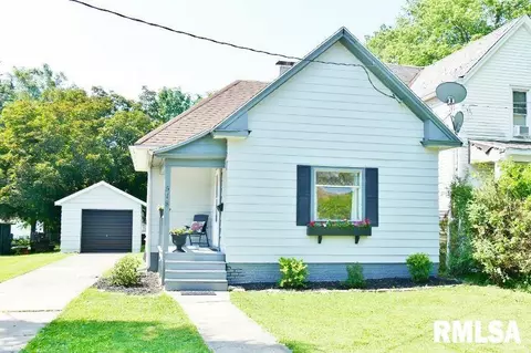 518 W Corrington Ave, Peoria, IL 61604