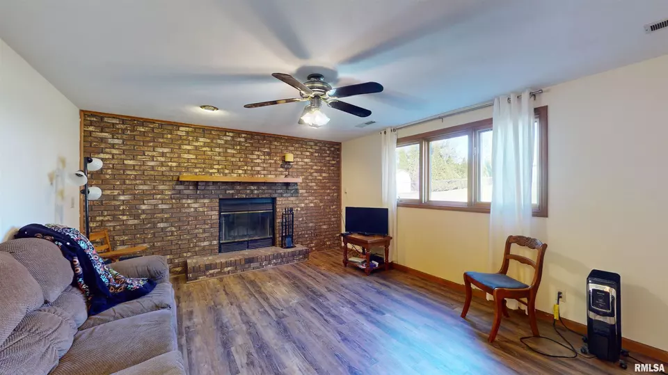  15 Country Ln, East Peoria, IL 61611 photo 31