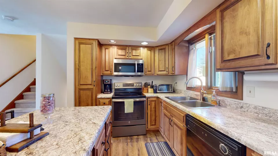  15 Country Ln, East Peoria, IL 61611 photo 15