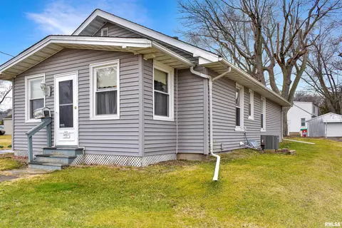 5813 S Jefferson St, Bartonville, IL 61607