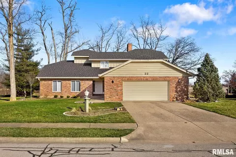 22 Cherry Ln, Morton, IL 61550 photo 2