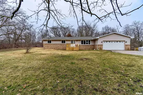 758 Seven Hills Rd, Metamora, IL 61548