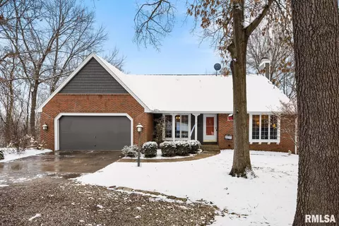 20607 Fawn Ct, Chillicothe, IL 61523