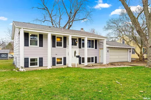 612 N Benedict St, Chillicothe, IL 61523