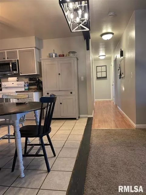 Kitchen - 1515 Riverview Dr, Macomb, IL 61455 photo 2 of 3