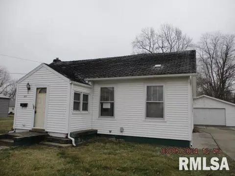 621 S Illinois St, Lewistown, IL 61542