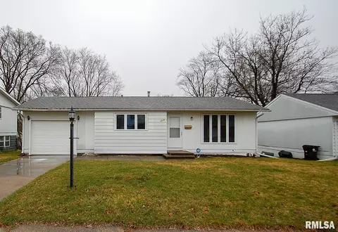 6416 N Upland Ter, Peoria, IL 61615