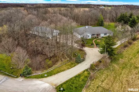 2101 Hollands Grove Rd, Washington, IL 61571