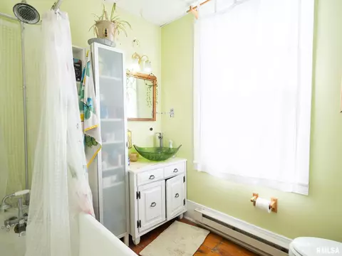 Bath - 110 N Olson St, Bishop Hill, IL 61419 photo 2 of 12
