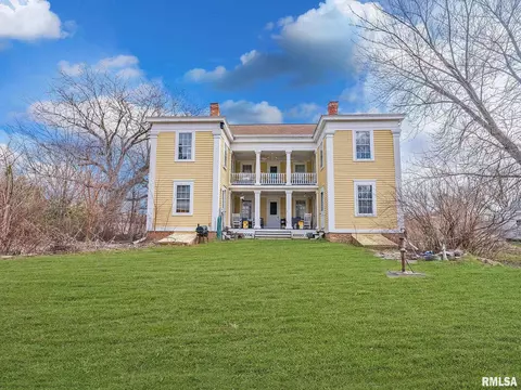 Exterior - 110 N Olson St, Bishop Hill, IL 61419 photo 16 of 17