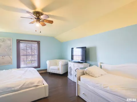 Bedroom - 110 N Olson St, Bishop Hill, IL 61419 photo 22 of 24
