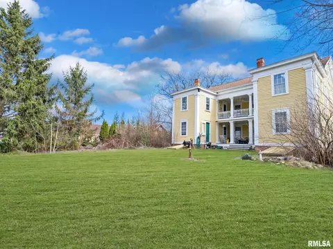 Exterior - 110 N Olson St, Bishop Hill, IL 61419 photo 5 of 17