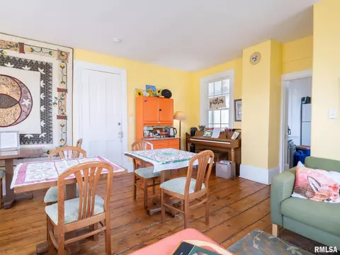 Dining - 110 N Olson St, Bishop Hill, IL 61419 photo 2 of 3