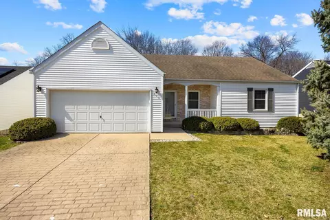 310 Circuit Ct, East Peoria, IL 61611
