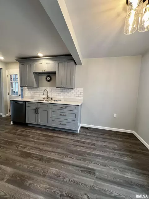 422 E Franklin St, Macomb, IL 61455 photo 12