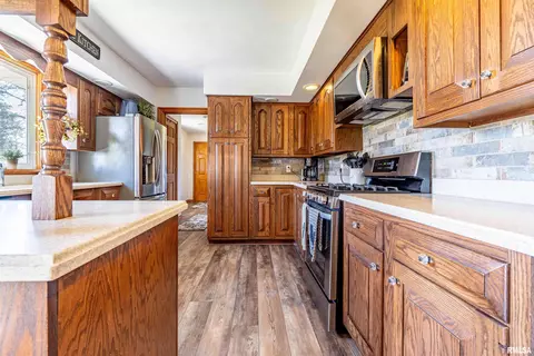 207 Conrad St, Henry, IL 61537 photo 7