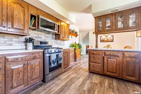 207 Conrad St, Henry, IL 61537 photo 8