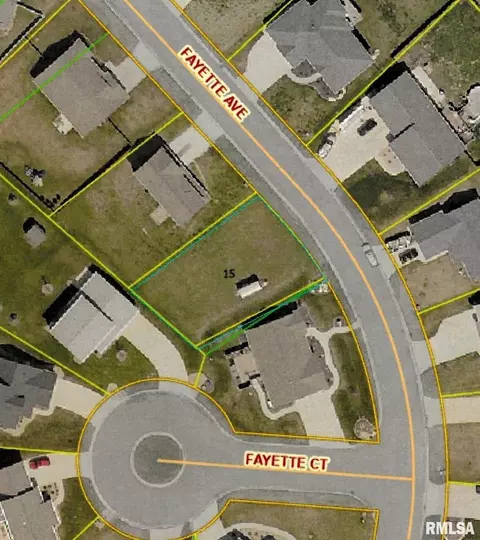 1507 Fayette Ave, Washington, IL 61571