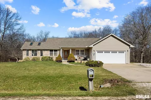4411 E Deer Hart Dr, Chillicothe, IL 61523