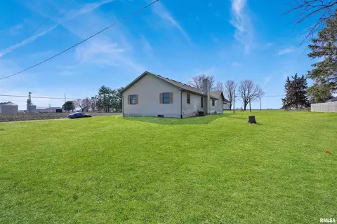 301 W Larson Ave, Cherry, IL 61317 photo 35