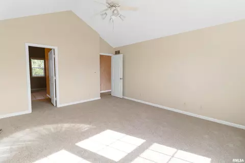 2111 W Murphy Dr, Dunlap, IL 61525 photo 18