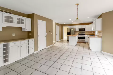 2111 W Murphy Dr, Dunlap, IL 61525 photo 12