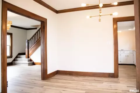 311 E James St, Eureka, IL 61530 photo 16