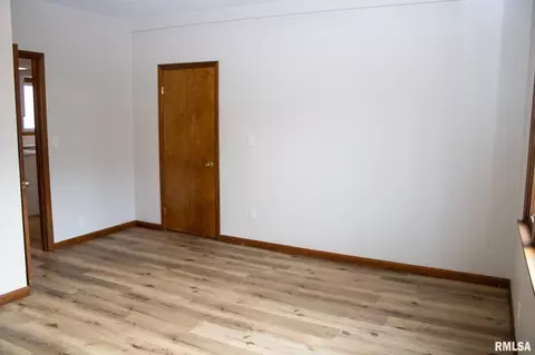 311 E James St, Eureka, IL 61530 photo 31